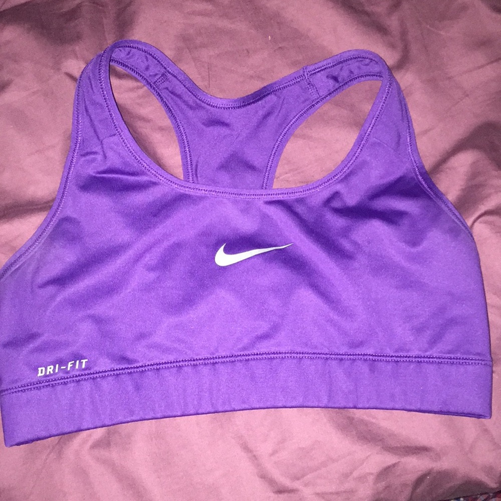 Sports bra